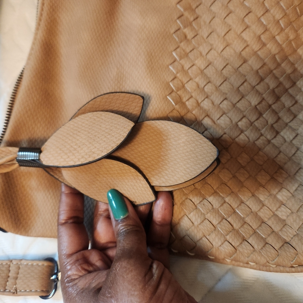 Kilamal  brown purse. Three compartments on the inside. Double shoulder … - Picture 2 of 9